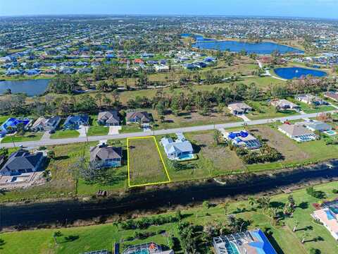 687 ROTONDA, ROTONDA WEST, FL 33947