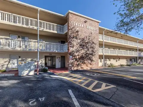 3755 S SCHOOL AVENUE, SARASOTA, FL 34239