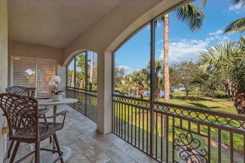 3189 AVIAMAR Circle unit: 202, Naples, FL 34114
