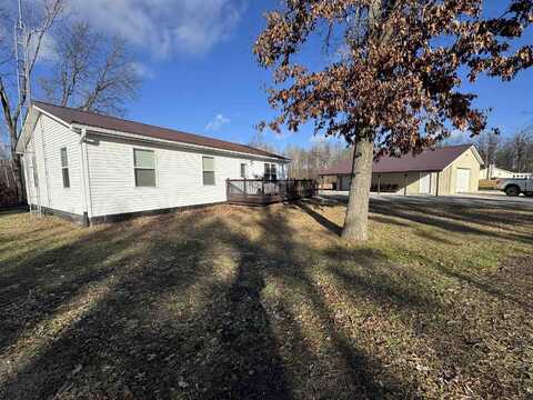 2404 W Shiloh, Sanford, MI 48657