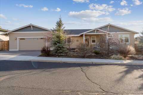 4570 SW Yew Avenue, Redmond, OR 97756
