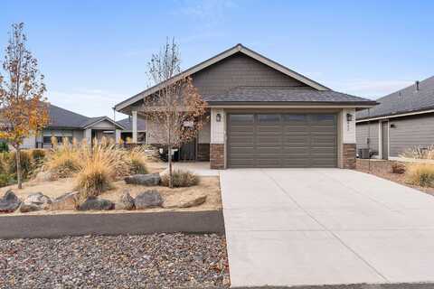 2795 NW 23rd Loop, Redmond, OR 97756