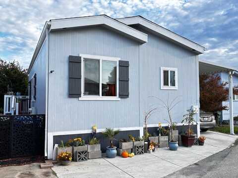 4300 Soquel DR 37, SOQUEL, CA 95073