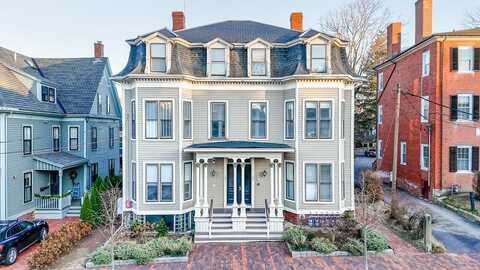 103 State St, Newburyport, MA 01950