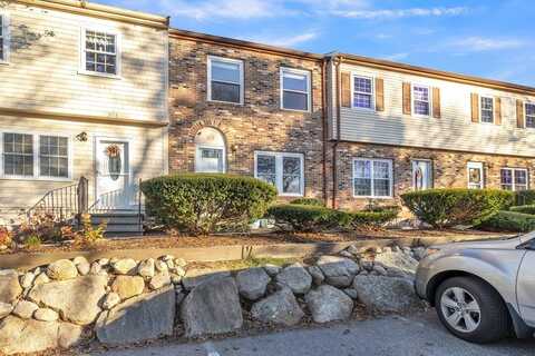 205 Village Dr, Bourne, MA 02532