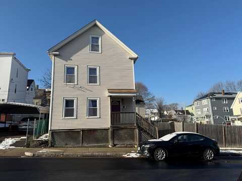 24 Barclay St, Worcester, MA 01604