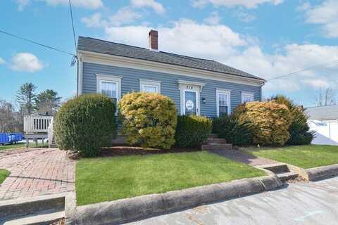 218 South St, Plainville, MA 02762