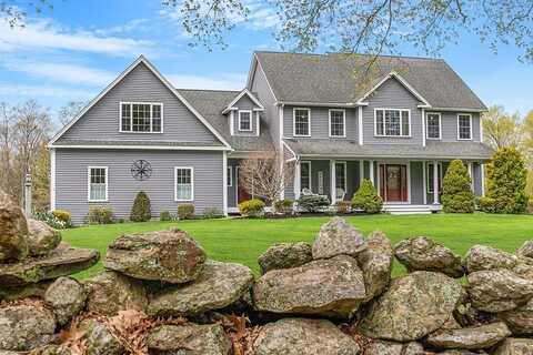 64 Walnut St, Rutland, MA 01543