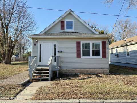 41 Harding Avenue, Keansburg, NJ 07734