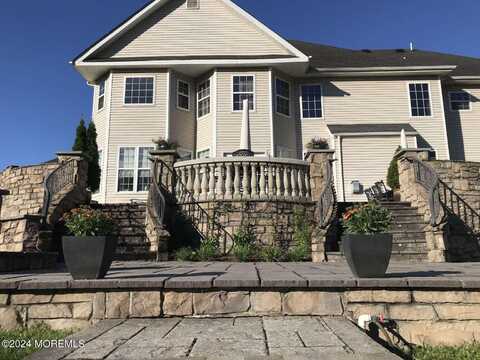 5 Cooper Court, Cream Ridge, NJ 08514