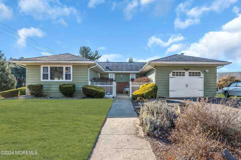 40 Cabrillo Boulevard, Toms River, NJ 08757