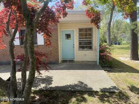 10d Hemlock, Toms River, NJ 08757
