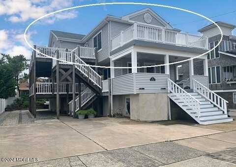 15 9th Avenue, Seaside Park, NJ 08752