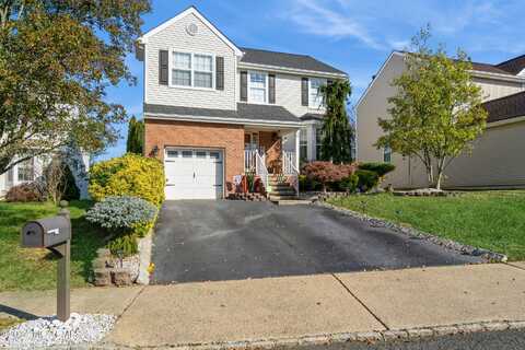 8 Ashleigh Drive, Hazlet, NJ 07730