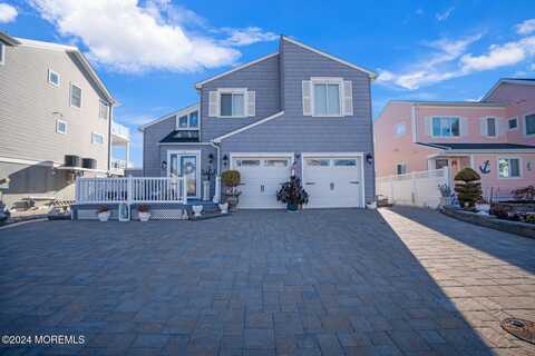 47 Henry Drive, Manahawkin, NJ 08050