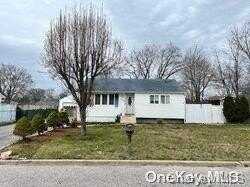 33 Cypress Street, Central Islip, NY 11722