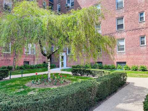 5639 Netherland Avenue, Bronx, NY 10471