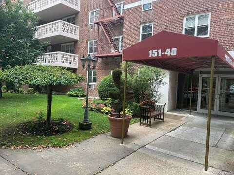 151-40 88 Street, Howard Beach, NY 11414