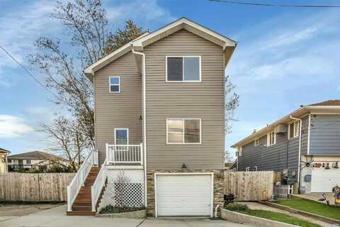 1010 California Place S, Island Park, NY 11558