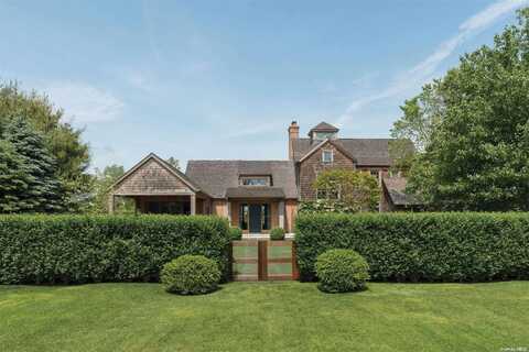 379 Mitchell Lane, Bridgehampton, NY 11932