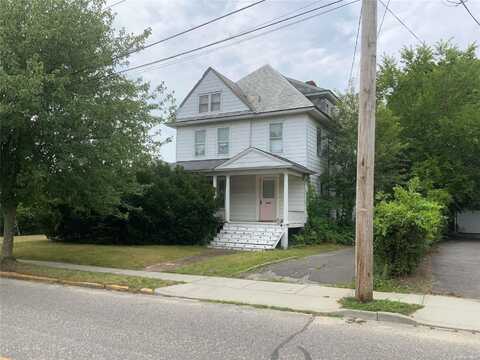 undefined, Riverhead, NY 11901