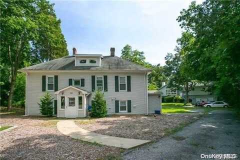 123 Beverly Road, South Huntington, NY 11746