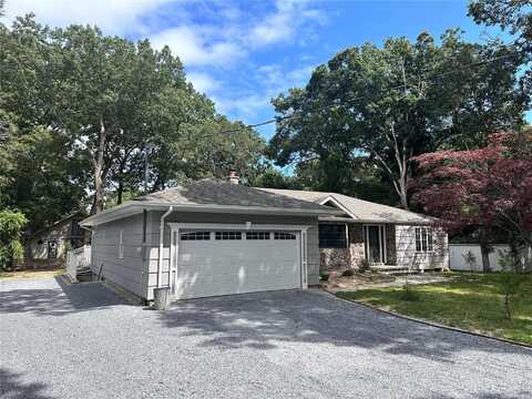 257 Southlawn Avenue, Central Islip, NY 11722