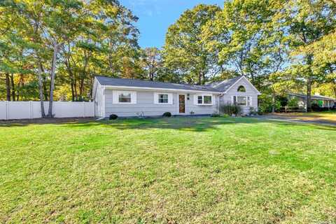 22 Milldown Road, Yaphank, NY 11980