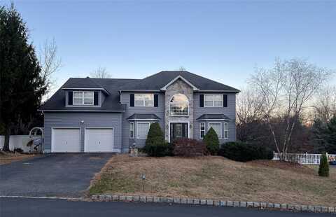 1010 Pine View, New Windsor, NY 12553