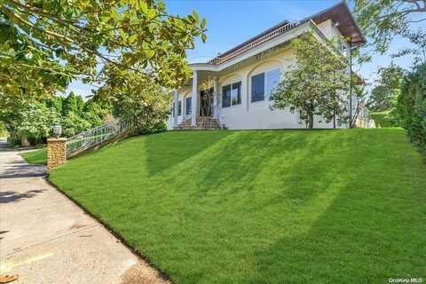 34 North Drive, Malba, NY 11357