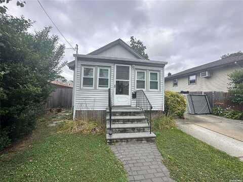 513 Washington Avenue, West Hempstead, NY 11552