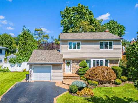 111 Columbia Drive, Jericho, NY 11753