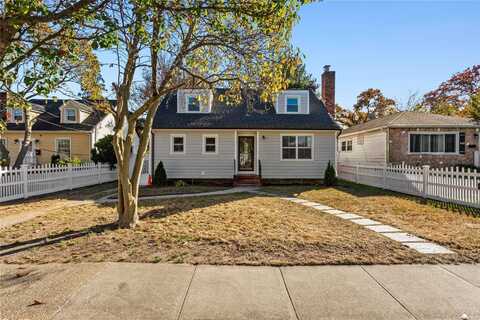 78 Jesse Street, Freeport, NY 11520