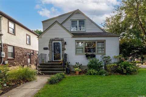 152 Cherry Street, Floral Park, NY 11001