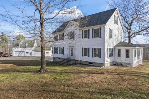 369 River Road, Richmond, ME 04357