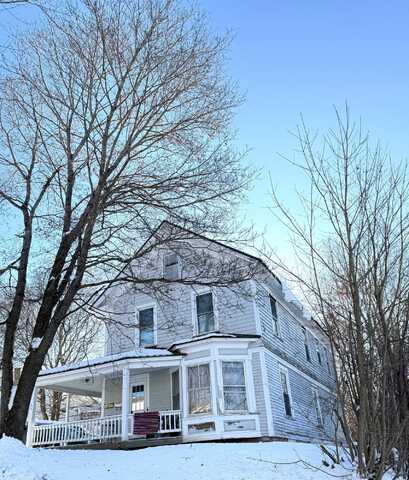 49 Mill Street, Dexter, ME 04930