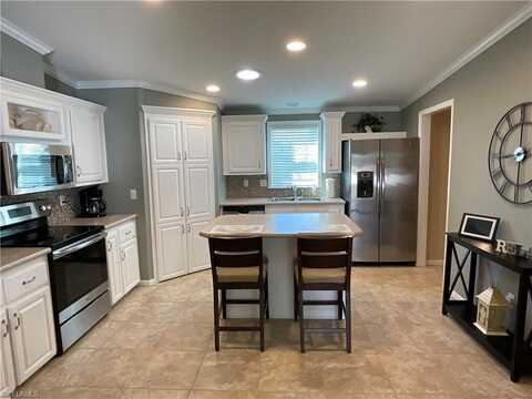 423 Palm, NAPLES, FL 34114