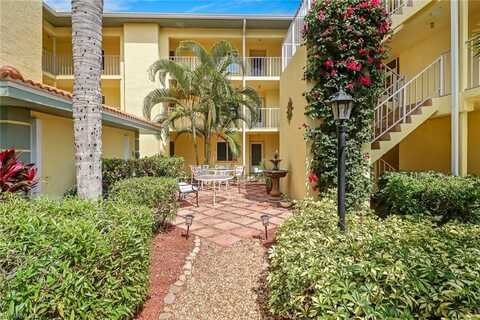 1001 Foxfire, NAPLES, FL 34104
