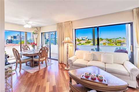 921 Seagrape, MARCO ISLAND, FL 34145