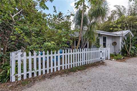 2828 Storter, NAPLES, FL 34112