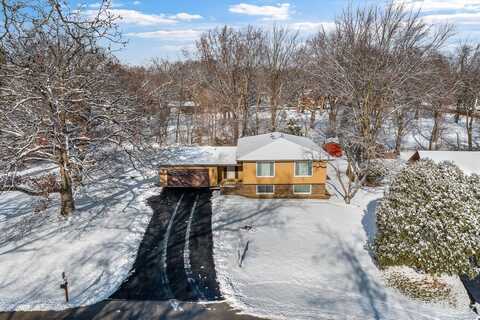 43w371 Thornapple Tree Road, Sugar Grove, IL 60554