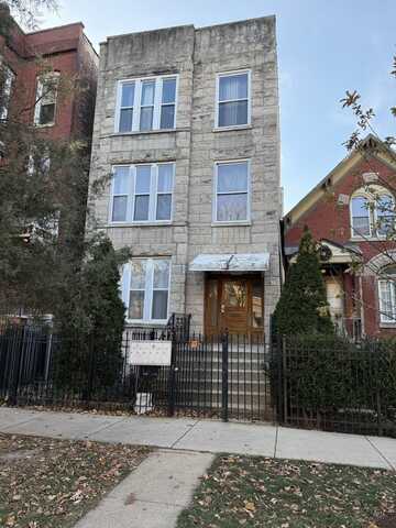 1450 N Maplewood Avenue, Chicago, IL 60622