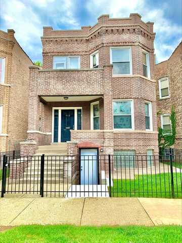 919 N LEAMINGTON Avenue, Chicago, IL 60651