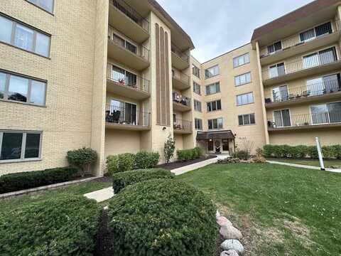 6433 W BELLE PLAINE Avenue, Chicago, IL 60634