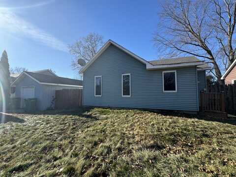 215 Ash Avenue, Kingston, IL 60145