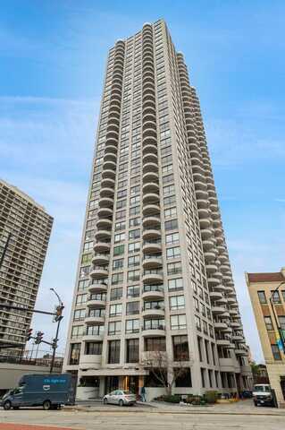 2020 N Lincoln Park West, Chicago, IL 60614