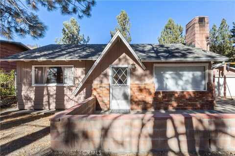 592 Mountain View Avenue, Wrightwood, CA 92397