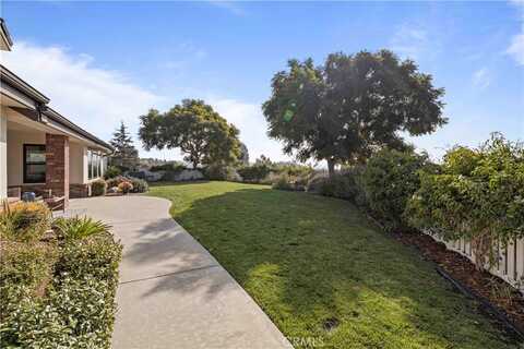 2021 Oak Glen Drive, Vista, CA 92081