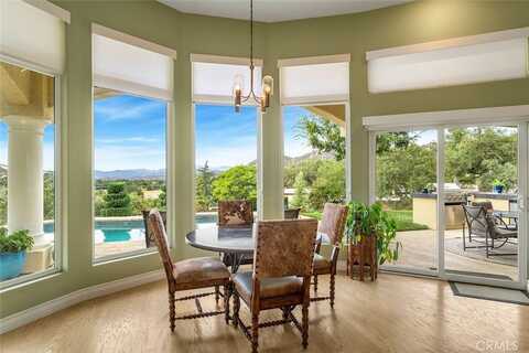 17520 Equestre Court, Murrieta, CA 92562