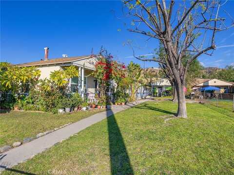 7982 De Garmo Avenue, Sun Valley, CA 91352